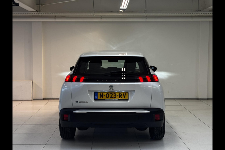 Peugeot e-2008 EV Active Pack 50 kWh Navigatie | Parkeersensoren achter | Cruise control