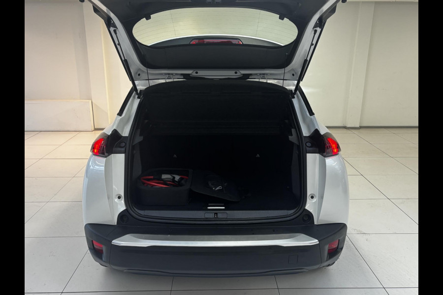 Peugeot e-2008 EV Active Pack 50 kWh Navigatie | Parkeersensoren achter | Cruise control
