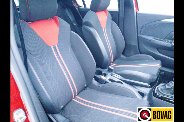 Opel Corsa 1.2 GS Line | Panoramadak | Stoel- & Stuurverwarming | Climate-control | Navigatie, Apple carplay, Android auto, Led, All season banden