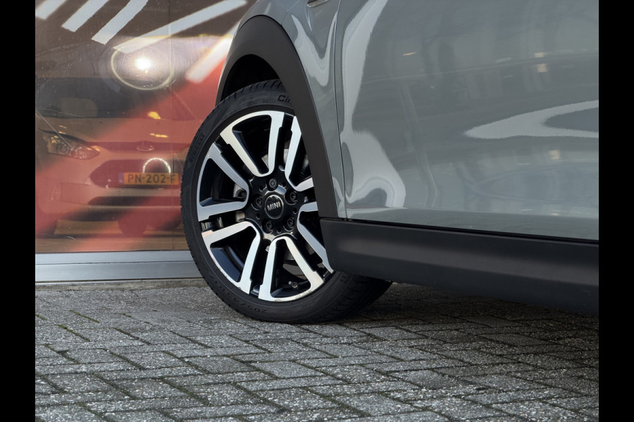 MINI Mini 1.5 Cooper Chili Automaat / Carplay / Panoramadak / Navi / 17" LM /  PDC v+a