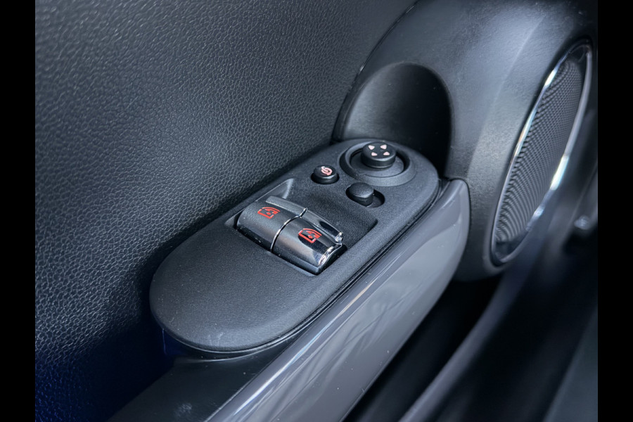 MINI Mini 1.5 Cooper Chili Automaat / Carplay / Panoramadak / Navi / 17" LM /  PDC v+a