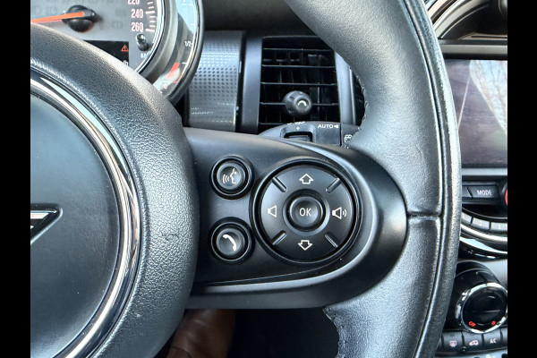 MINI Mini 1.5 Cooper Chili Automaat / Carplay / Panoramadak / Navi / 17" LM /  PDC v+a