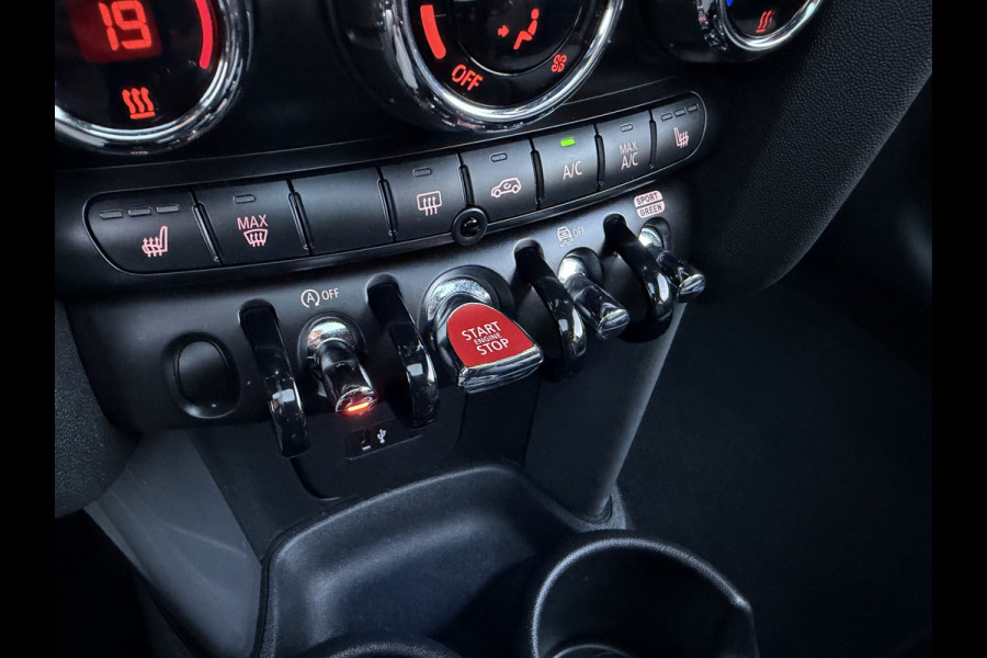 MINI Mini 1.5 Cooper Chili Automaat / Carplay / Panoramadak / Navi / 17" LM /  PDC v+a