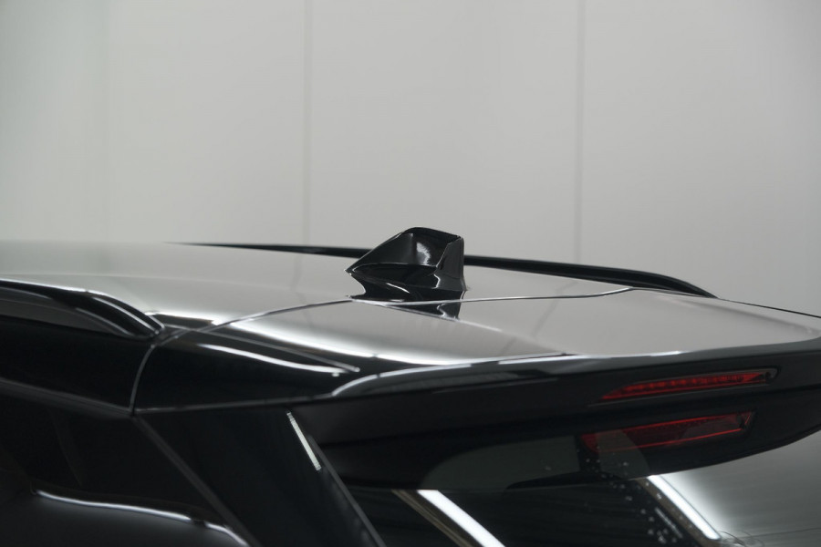 Peugeot e-2008 EV GT 50 kWh | Camera | Navigatie | Apple Carplay | Parkeersensoren