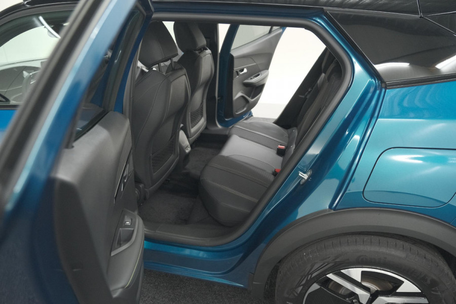 Peugeot e-2008 EV GT 50 kWh | Camera | Navigatie | Apple Carplay | Parkeersensoren