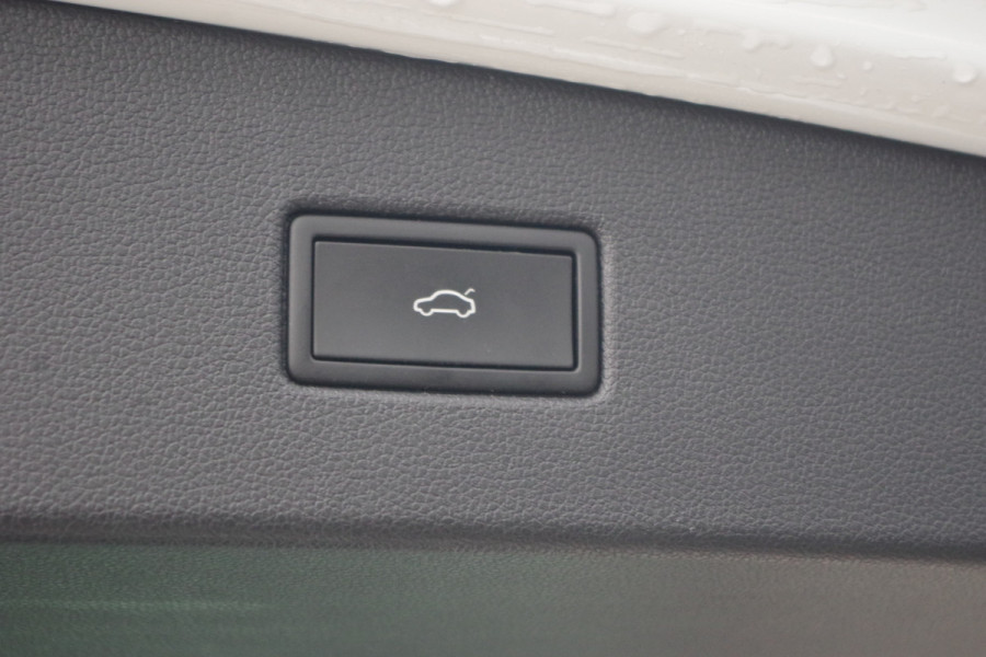 Volkswagen Tiguan 1.4 TSI eHybrid 245 PK R-Line BNS+ PHEV, Panoramadak, LED, Leder, 360 Camera,