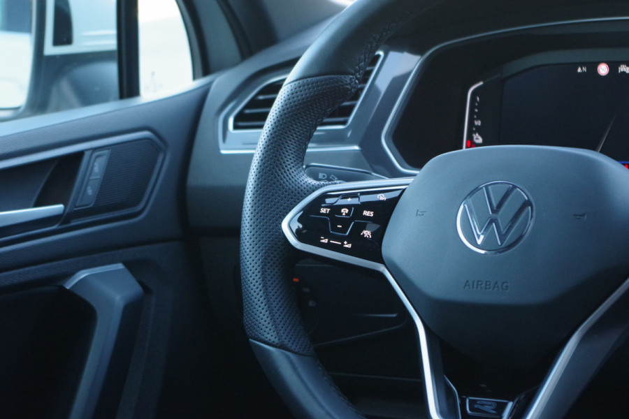 Volkswagen Tiguan 1.4 TSI eHybrid 245 PK R-Line BNS+ PHEV, Panoramadak, LED, Leder, 360 Camera,