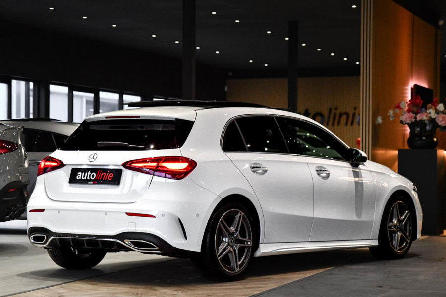 Mercedes-Benz A-Klasse 200 AMG- Line. Pano, Keyless, Camera, Stuurverwarming, Sfeer!