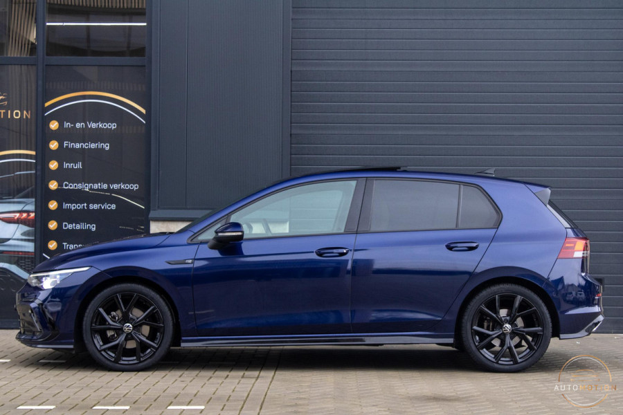 Volkswagen Golf 1.5 eTSI R-Line Business+ PANO CAMERA ACC CARPLAY