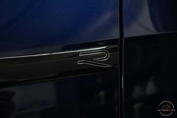 Volkswagen Golf 1.5 eTSI R-Line Business+ PANO CAMERA ACC CARPLAY