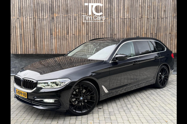 BMW 5 Serie Touring 520i High Executive Automaat | Apple CarPlay | Leren bekleding | Stoelverwarming | LED verlichting | Comfortstoelen met