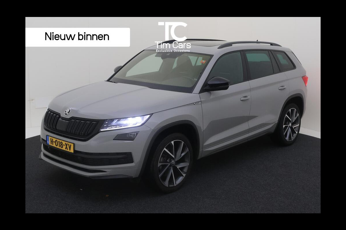 Škoda Kodiaq 1.5 TSI Sportline 7-persoons Automaat | Panoramadak | Steel Grey | 20 inch lichtmetalen velgen | LED verlichting | Stoelverwarmi