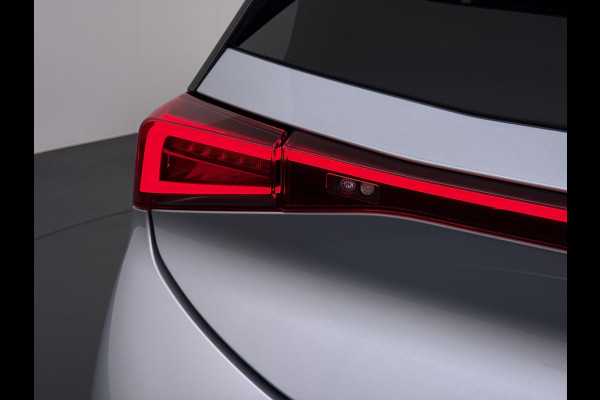 CUPRA Born Business 62 kWh ELEK. STOEL MET MASSAGE| STUURWIELVERWARMING | RONDOMZICHT CAMERA| ADAPTIVE CRUISE CONTROL| DODE HOEK SENSOR| REEDS RIJKLAAR GEMAAKT, GELEVERD INCL. 12 MND BOVAG GARANTIE