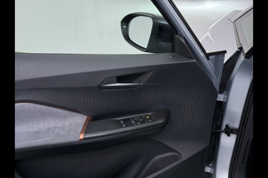 CUPRA Born Business 62 kWh ELEK. STOEL MET MASSAGE| STUURWIELVERWARMING | RONDOMZICHT CAMERA| ADAPTIVE CRUISE CONTROL| DODE HOEK SENSOR| REEDS RIJKLAAR GEMAAKT, GELEVERD INCL. 12 MND BOVAG GARANTIE