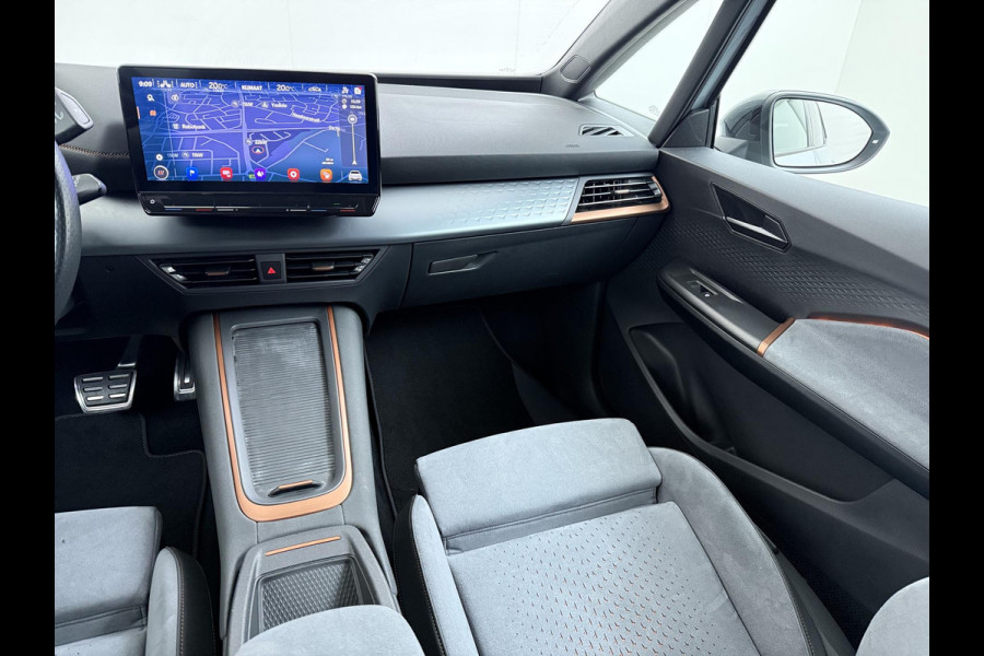 CUPRA Born Business 62 kWh ELEK. STOEL MET MASSAGE| STUURWIELVERWARMING | RONDOMZICHT CAMERA| ADAPTIVE CRUISE CONTROL| DODE HOEK SENSOR| REEDS RIJKLAAR GEMAAKT, GELEVERD INCL. 12 MND BOVAG GARANTIE