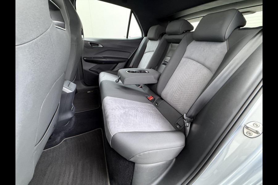 CUPRA Born Business 62 kWh ELEK. STOEL MET MASSAGE| STUURWIELVERWARMING | RONDOMZICHT CAMERA| ADAPTIVE CRUISE CONTROL| DODE HOEK SENSOR| REEDS RIJKLAAR GEMAAKT, GELEVERD INCL. 12 MND BOVAG GARANTIE