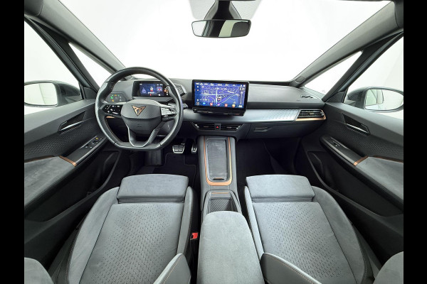 CUPRA Born Business 62 kWh ELEK. STOEL MET MASSAGE| STUURWIELVERWARMING | RONDOMZICHT CAMERA| ADAPTIVE CRUISE CONTROL| DODE HOEK SENSOR| REEDS RIJKLAAR GEMAAKT, GELEVERD INCL. 12 MND BOVAG GARANTIE