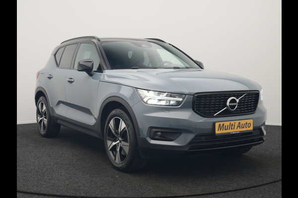 Volvo XC40 T5 Recharge R-Design Plug In Hybrid 262pk Dealer O.H. PHEV | Trekhaak Af Fabriek | Camera | Alcantara Sportstoelen Memory & Verwarmd | Stuur Verwarmd | Apple Carplay | Keyless | Virtual | Cruise Control | Navigatie | DAB |