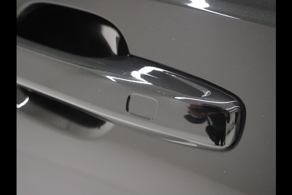 Volvo V90 2.0 T6 Plug-in hybrid AWD Plus Dark Long Range | Pilot Assist | Leder | Harman/Kardon | Trekhaak | Camera | BLIS | Keyless | Carplay