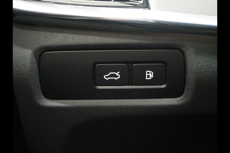 Volvo V90 2.0 T6 Plug-in hybrid AWD Plus Dark Long Range | Pilot Assist | Leder | Harman/Kardon | Trekhaak | Camera | BLIS | Keyless | Carplay