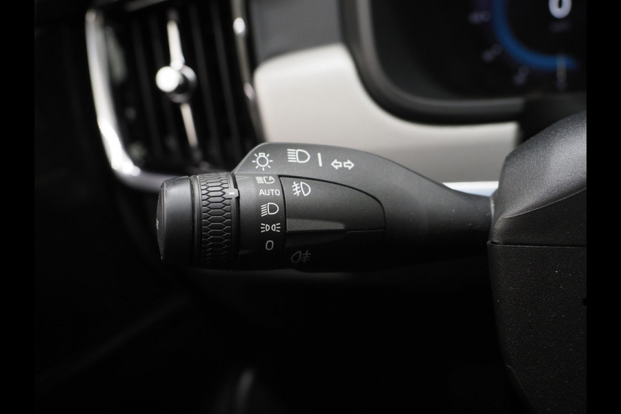 Volvo V90 2.0 T6 Plug-in hybrid AWD Plus Dark Long Range | Pilot Assist | Leder | Harman/Kardon | Trekhaak | Camera | BLIS | Keyless | Carplay