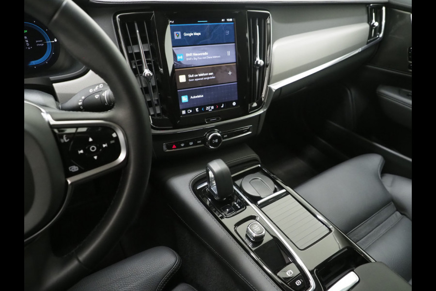 Volvo V90 2.0 T6 Plug-in hybrid AWD Plus Dark Long Range | Pilot Assist | Leder | Harman/Kardon | Trekhaak | Camera | BLIS | Keyless | Carplay