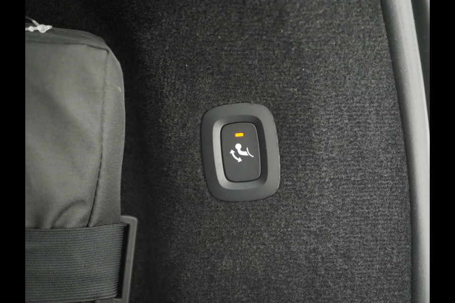 Volvo V90 2.0 T6 Plug-in hybrid AWD Plus Dark Long Range | Pilot Assist | Leder | Harman/Kardon | Trekhaak | Camera | BLIS | Keyless | Carplay