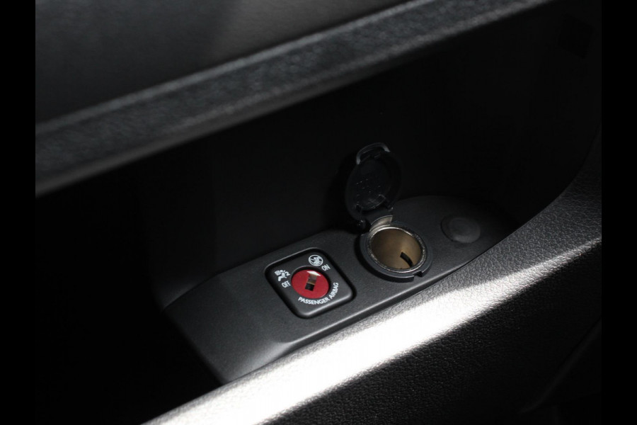 Opel Vivaro 2.0 Diesel 180 S&S L3 Automaat Apple Carplay /  Android Auto Parkeersensoren V+A Trekhaak Camera Navigatie Cruise Control LED koplampen houten afwerking laadruimte