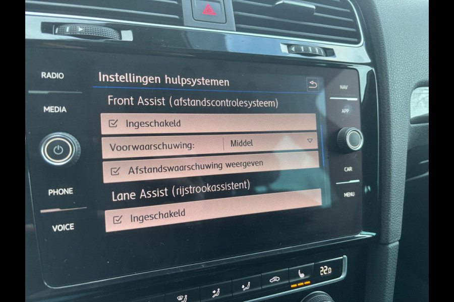 Volkswagen Golf Variant 1.0 TSI Highline | Stoelverwarming | Parkeer Sensoren | Adaptive Cruise