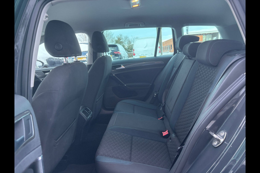 Volkswagen Golf Variant 1.0 TSI Highline | Stoelverwarming | Parkeer Sensoren | Adaptive Cruise