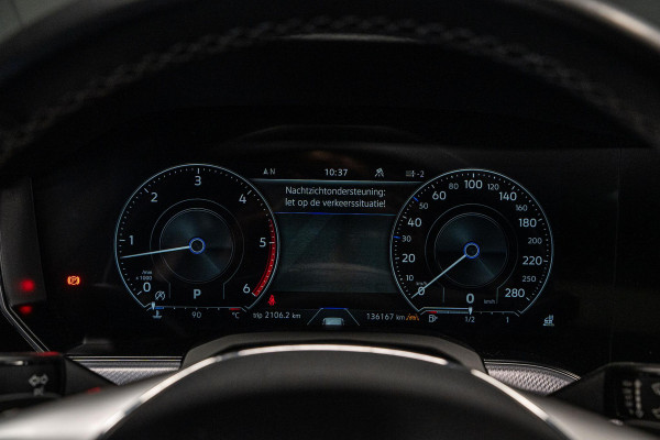 Volkswagen Touareg 3.0 TDI R-Line *Vierwielbesturing / Luchtvering / Standkachel / Stoelventilatie + massage / Panorama / HUD / Keyless*