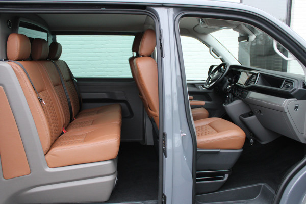 Volkswagen Transporter 2.0 TDI / Aut / L2H1 / 30 / DC / BULLI / Leer / Camera / Vol Opties / NIEUWSTAAT