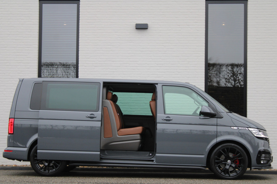 Volkswagen Transporter 2.0 TDI / Aut / L2H1 / 30 / DC / BULLI / Leer / Camera / Vol Opties / NIEUWSTAAT