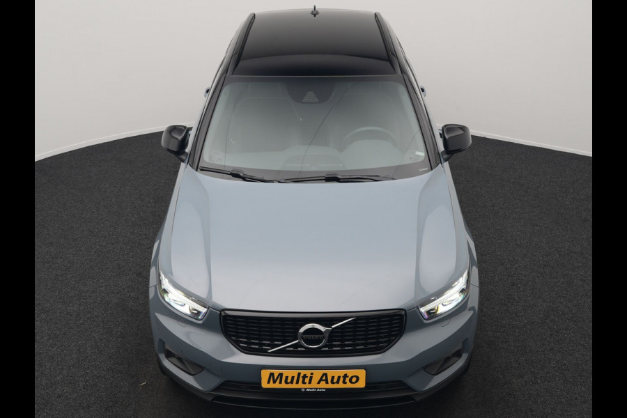 Volvo XC40 T5 Recharge R-Design Plug In Hybrid 262pk Dealer O.H. PHEV | Trekhaak Af Fabriek | Camera | Alcantara Sportstoelen Memory & Verwarmd | Stuur Verwarmd | Apple Carplay | Keyless | Virtual | Cruise Control | Navigatie | DAB |