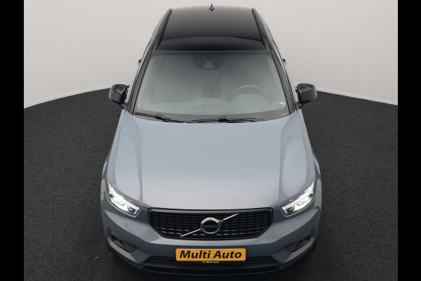 Volvo XC40 T5 Recharge R-Design Plug In Hybrid 262pk Dealer O.H. PHEV | Trekhaak Af Fabriek | Camera | Alcantara Sportstoelen Memory & Verwarmd | Stuur Verwarmd | Apple Carplay | Keyless | Virtual | Cruise Control | Navigatie | DAB |