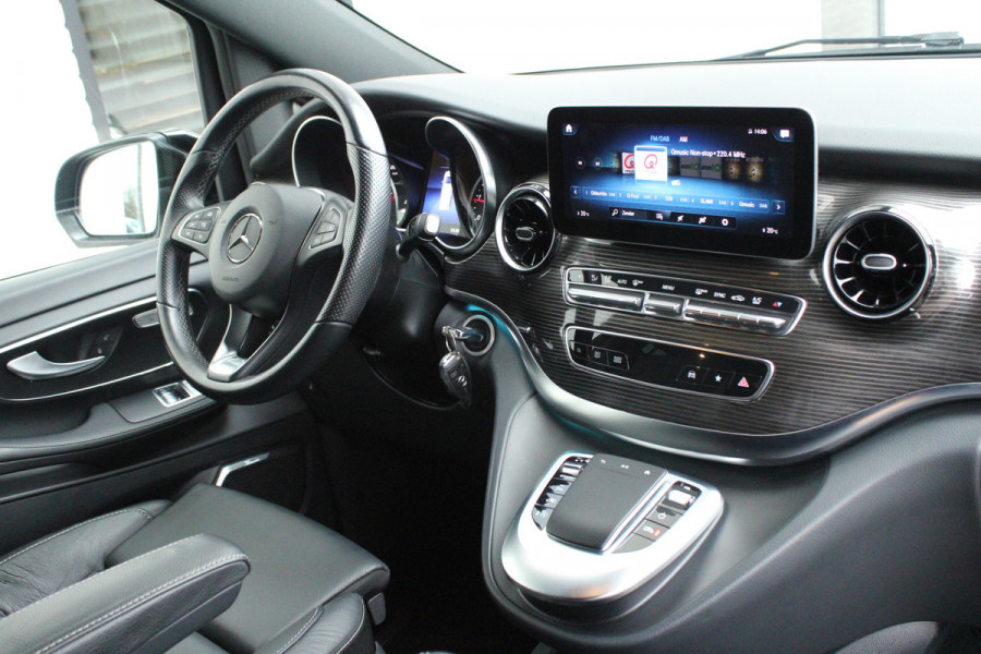 Mercedes-Benz V-Klasse 300d / XXL / DC / AMG / Luchtvering / Burmester / 2x Elec Schuifdeur / Vol Opties / NIEUWSTAAT