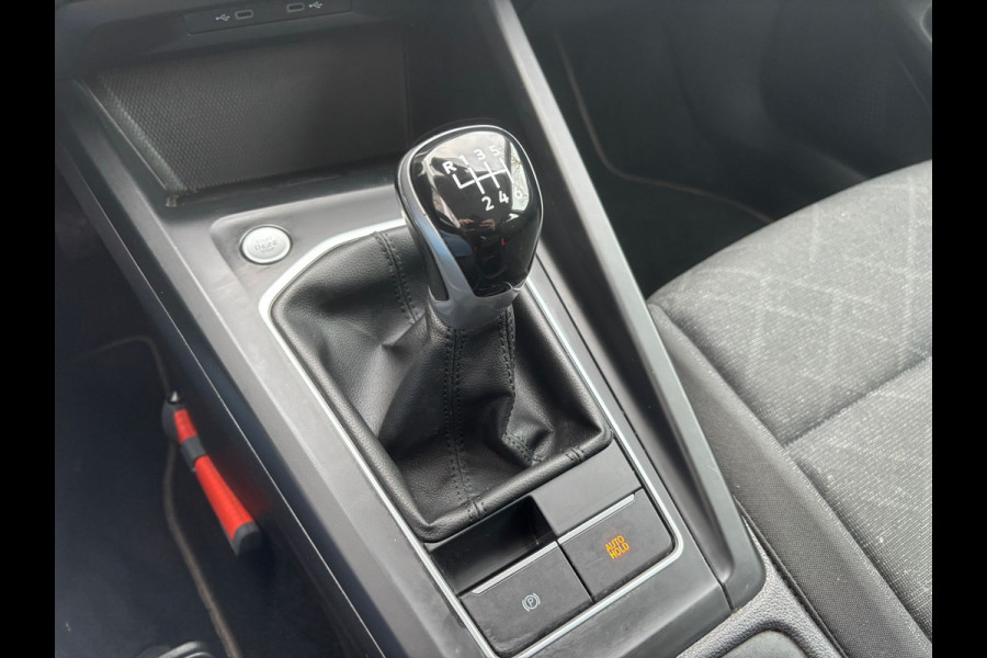 Volkswagen Golf 1.5 TSI Life | Stuur Verwarming | Sfeer Verlichting | Adaptive Cruise | Lane Assist