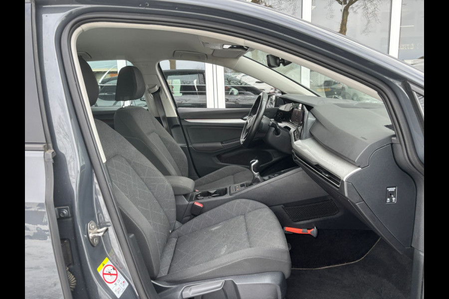 Volkswagen Golf 1.5 TSI Life | Stuur Verwarming | Sfeer Verlichting | Adaptive Cruise | Lane Assist