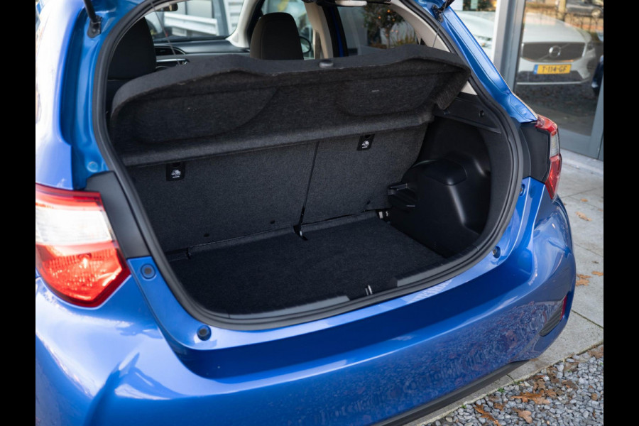 Toyota Yaris 1.5 VVT-i Active AUTOMAAT / Camera / Climate control / Cruise control