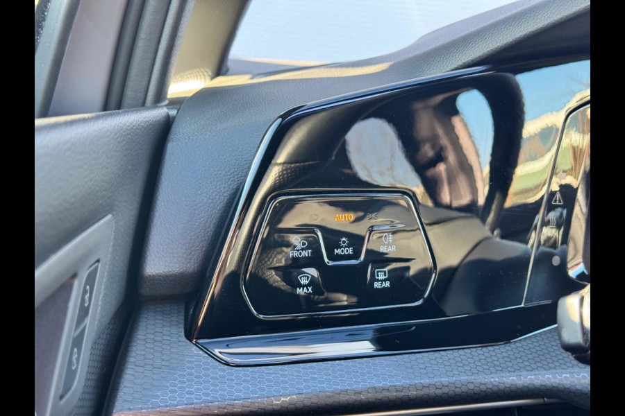 Volkswagen Golf 1.4 eHybrid GTE Pano/Sfeer/Navi/BTW!