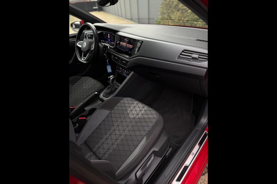 Volkswagen Polo 1.0 TSI 2x R-Line Panorama CarPlay Camera