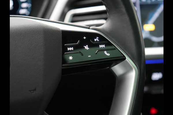 Audi Q4 e-tron 50 quattro S-Line 77 kWh 299pk Dealer O.H. Incl. BTW | Panodak | SOH 93,2% | Lederen Sportstoelen Verwarmd | 20"L.M  | Navigatie | Cruise Control | Virtual | DAB | Taifungrau Metallic |
