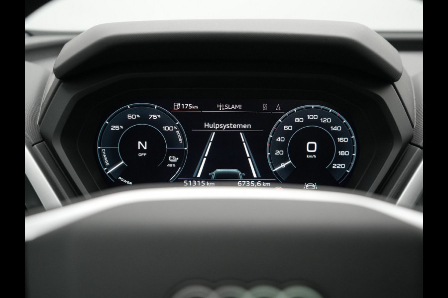 Audi Q4 e-tron 50 quattro S-Line 77 kWh 299pk Dealer O.H. Incl. BTW | Panodak | SOH 93,2% | Lederen Sportstoelen Verwarmd | 20"L.M  | Navigatie | Cruise Control | Virtual | DAB | Taifungrau Metallic |