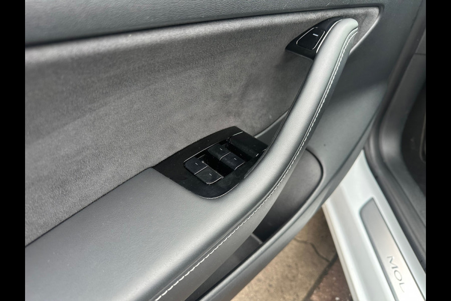 Tesla Model 3 Standard RWD Plus 60 kWh SOH 91%|Trekhaak