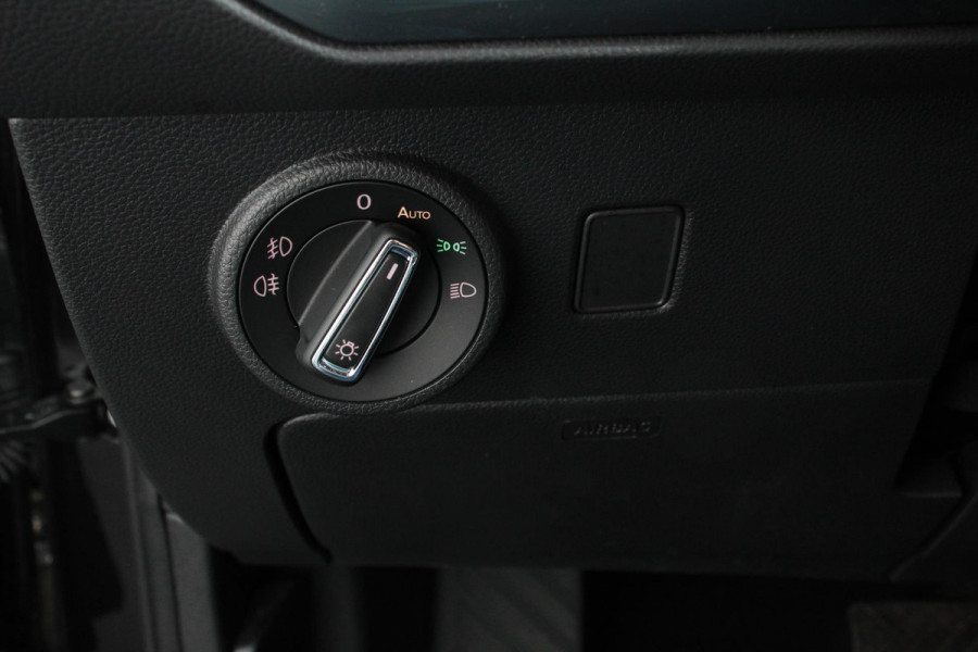 Seat Ateca 1.5 TSI 150 pk DSG Style | Navigatie | Apple Carplay/Android Auto | Climate Control | Parkeer sensoren | Inductief laden smartphone | Cruise Control