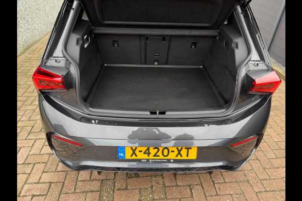 CUPRA Born Performance 82 kWh HuD Camera 231pk