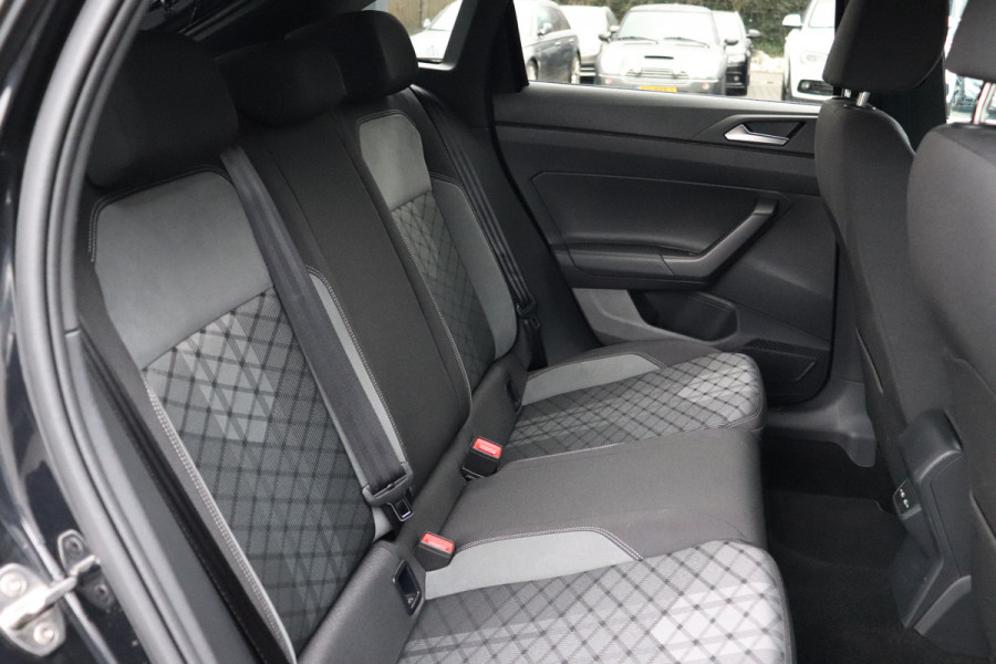 Volkswagen Taigo 1.0 TSI R-Line Business Trekhaak DSG