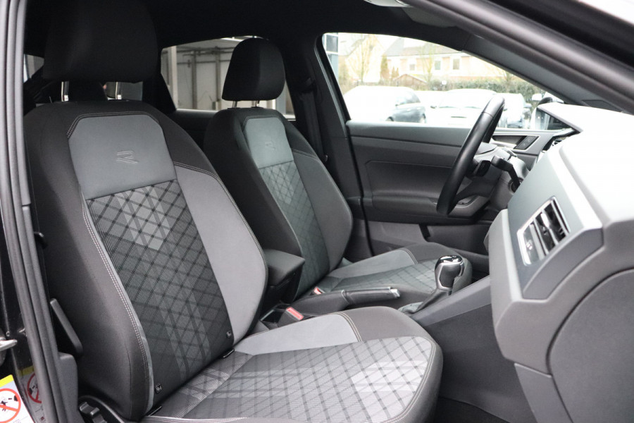 Volkswagen Taigo 1.0 TSI R-Line Business Trekhaak DSG