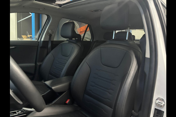 Kia Niro 1.6 GDi Hybrid DynamicPlusLine Pano, Trekhaak, Leer, Stuur/Stoelverwarming