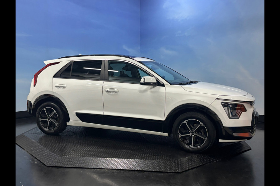 Kia Niro 1.6 GDi Hybrid DynamicPlusLine Pano, Trekhaak, Leer, Stuur/Stoelverwarming